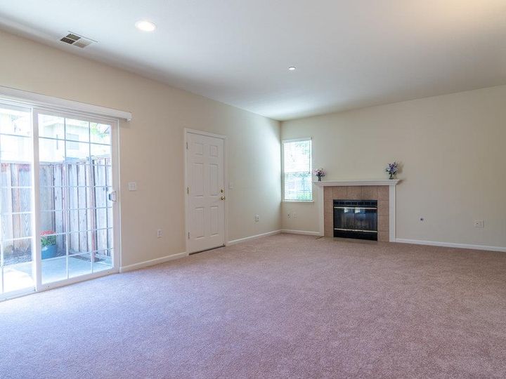 10 Chappel Loop, Freedom, CA, 95019 Townhouse. Photo 11 of 40