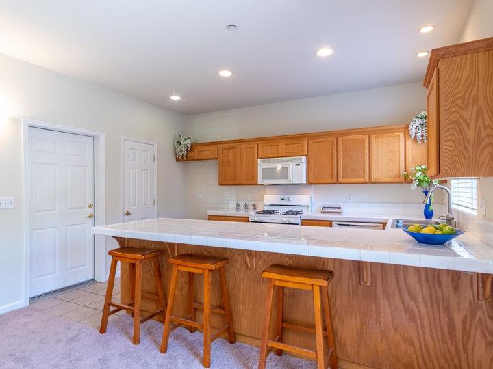 10 Chappel Loop, Freedom, CA, 95019 Townhouse. Photo 14 of 40