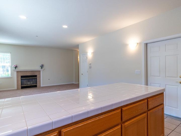 10 Chappel Loop, Freedom, CA, 95019 Townhouse. Photo 17 of 40
