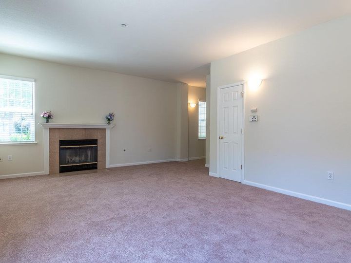 10 Chappel Loop, Freedom, CA, 95019 Townhouse. Photo 10 of 40