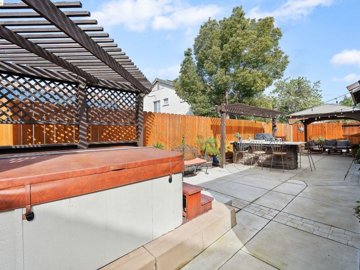 1021 Chamomile Ln, Brentwood, CA | Brentwood. Photo 35 of 43