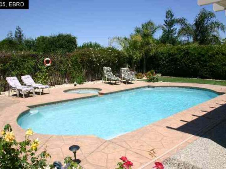 1031 Orchid Dr, Brentwood, CA | Horizon Collect | No. Photo 8 of 9