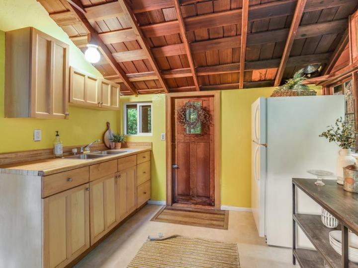 1051 Cathedral Dr, Aptos, CA | . Photo 11 of 30