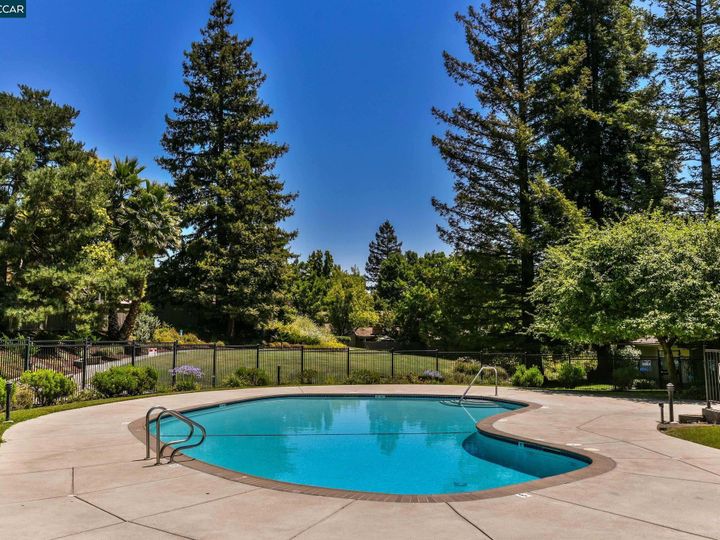 106 Rolling Green Cir, Pleasant Hill, CA | Rolling Green. Photo 21 of 24