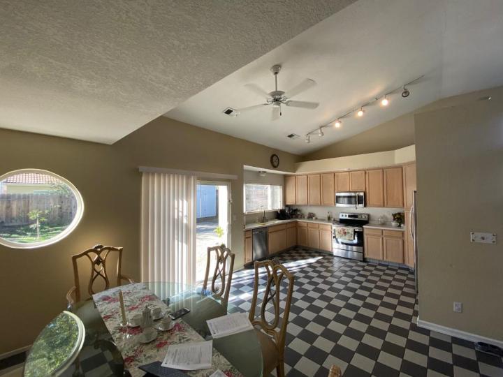 1096 Lourence Dr, Tracy, CA | . Photo 16 of 31