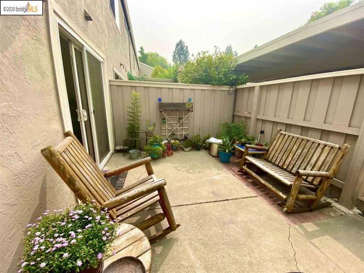 1221 Pine Creek Way #A, Concord, CA, 94520 Townhouse. Photo 4 of 12