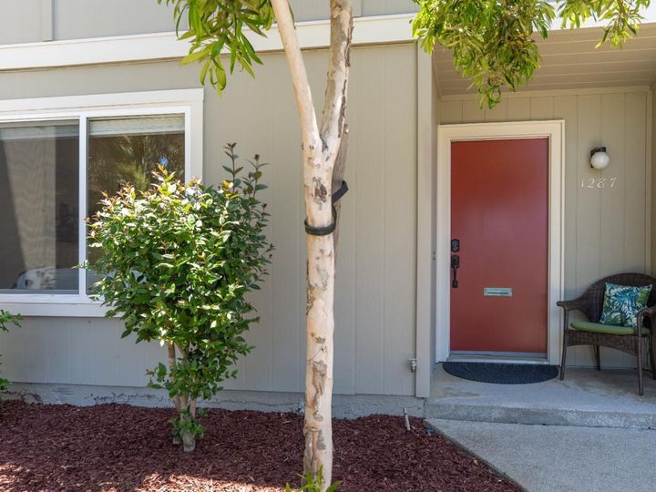 1287 Rosita Rd, Pacifica, CA, 94044 Townhouse. Photo 2 of 34