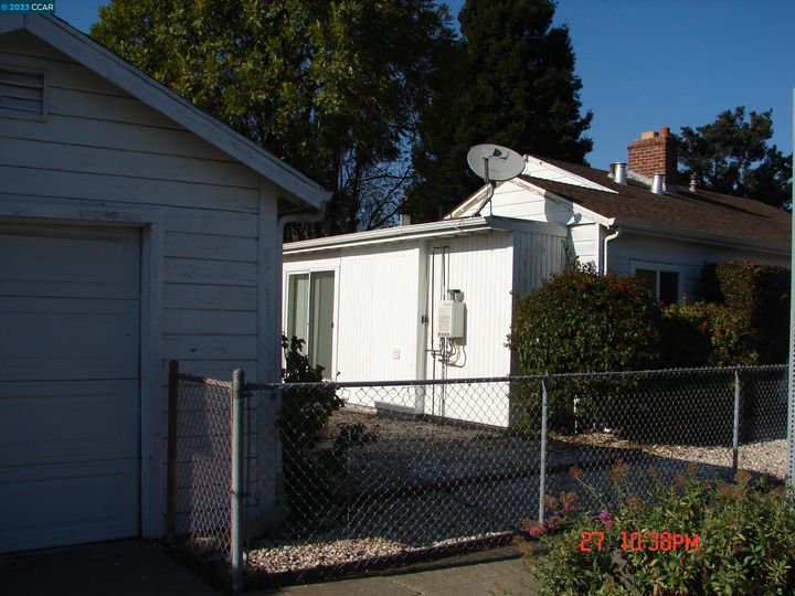 1330 Northside Ave, Berkeley, CA | Westbrae. Photo 15 of 31