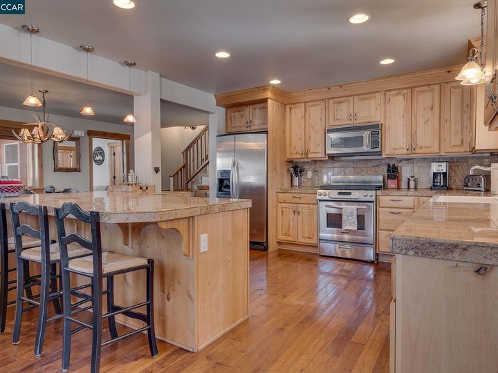 13381 Falcon Point Pl, Truckee, CA | North Lake Tahoe. Photo 11 of 27