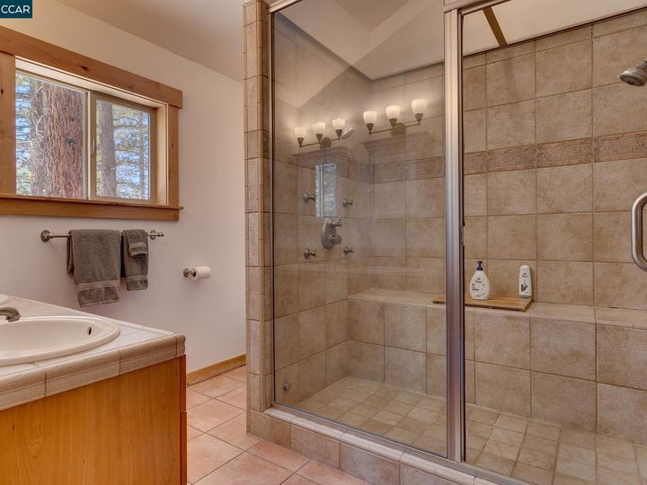 13381 Falcon Point Pl, Truckee, CA | North Lake Tahoe. Photo 17 of 27