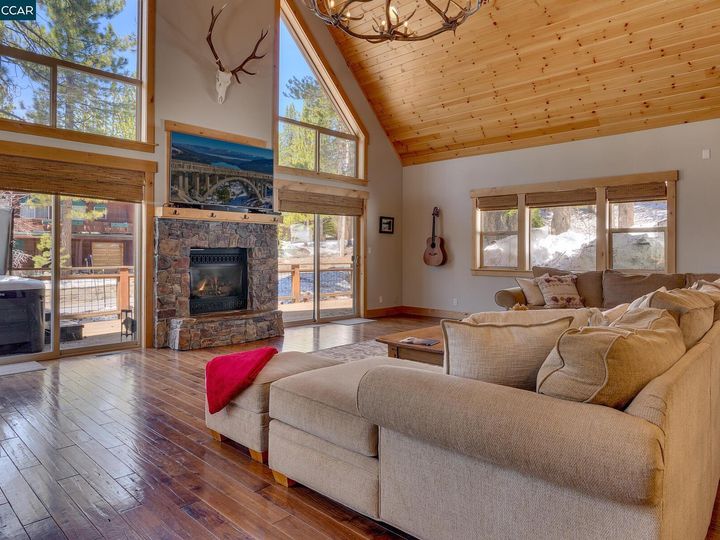 13381 Falcon Point Pl, Truckee, CA | North Lake Tahoe. Photo 7 of 27