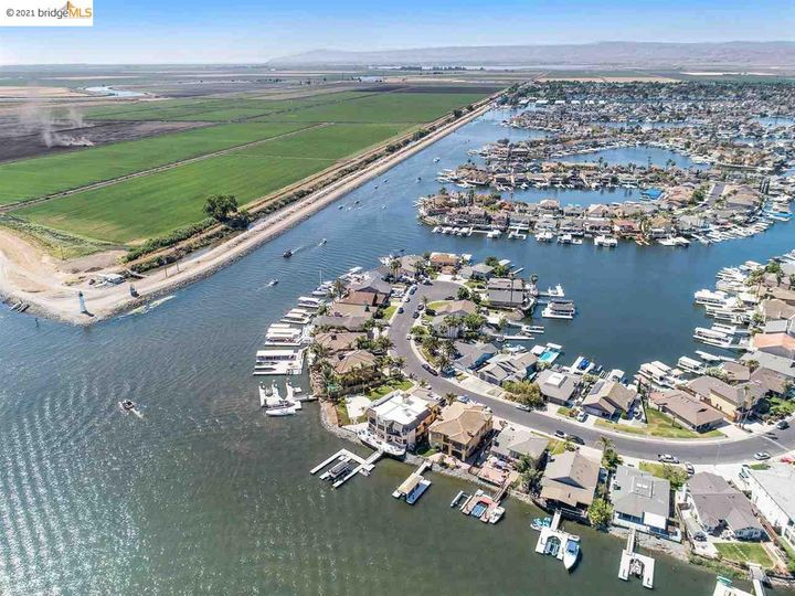 140 Discovery Bay Blvd, Discovery Bay, CA | Delta Waterfront Access. Photo 34 of 39