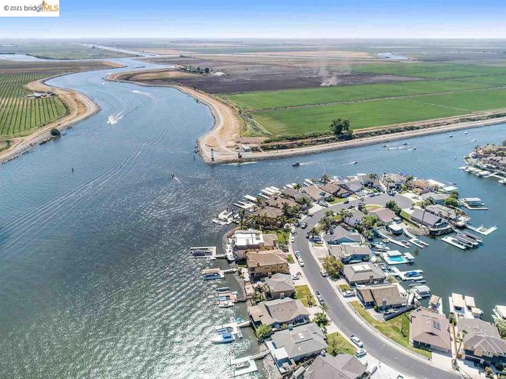 140 Discovery Bay Blvd, Discovery Bay, CA | Delta Waterfront Access. Photo 35 of 39