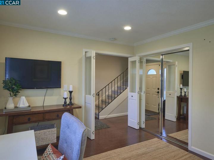 1411 Saint James Pkwy, Concord, CA, 94521 Townhouse. Photo 10 of 25