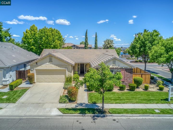 1437 Marigold Dr, Patterson, CA | . Photo 3 of 44