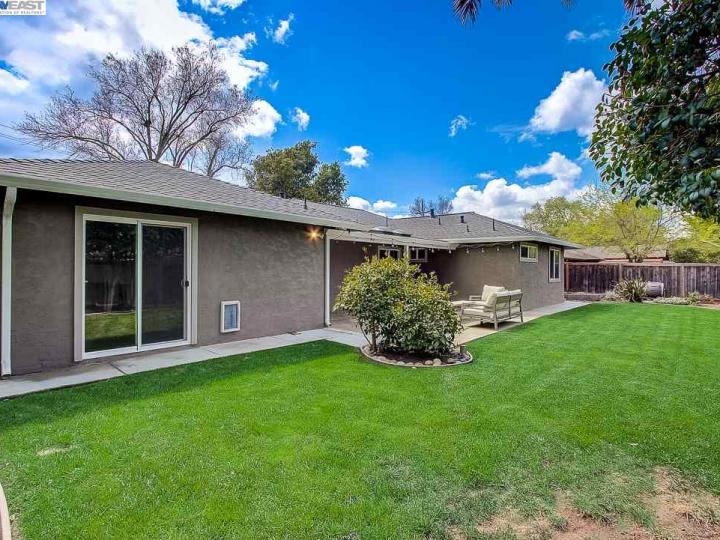 154 Maxine Dr, Pleasant Hill, CA | Gregory Gardens. Photo 34 of 39