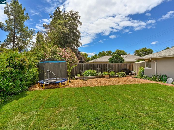 1549 Shirley Dr, Pleasant Hill, CA | Gregory Gardens. Photo 25 of 36