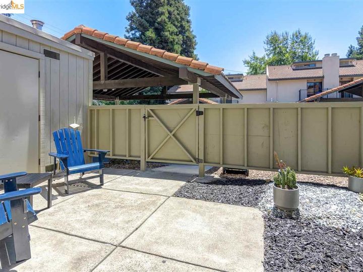1668 Parkside Dr, Walnut Creek, CA, 94597 Townhouse. Photo 24 of 29