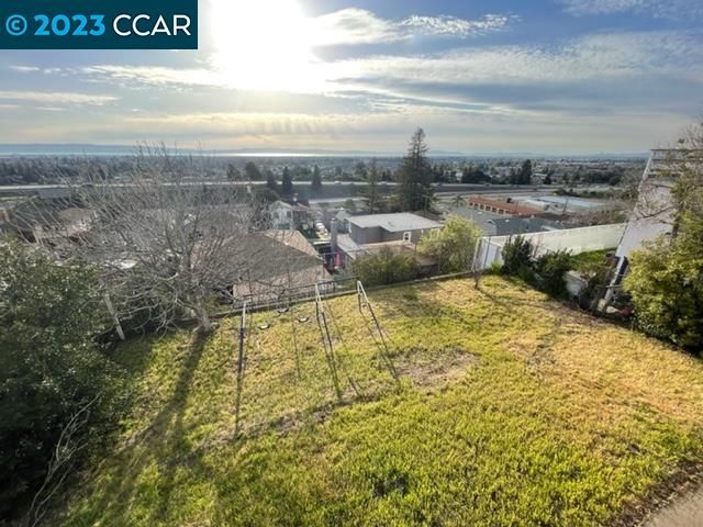 17373 Robey Dr, Castro Valley, CA | . Photo 24 of 26