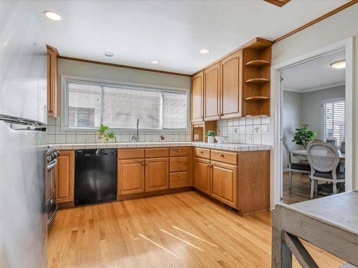 174 Clearfield Dr, San Francisco, CA | . Photo 14 of 58