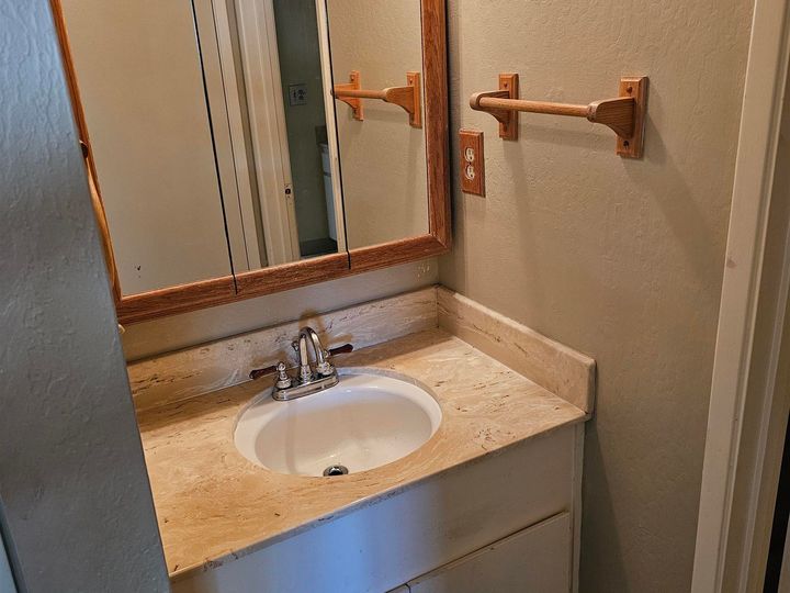 1823 Wildbrook Ct #C, Concord, CA, 94521 Townhouse. Photo 9 of 24