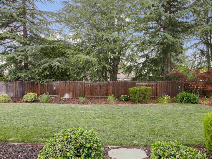 1833 Leo Ln, Concord, CA | Ayers Ranch. Photo 39 of 39