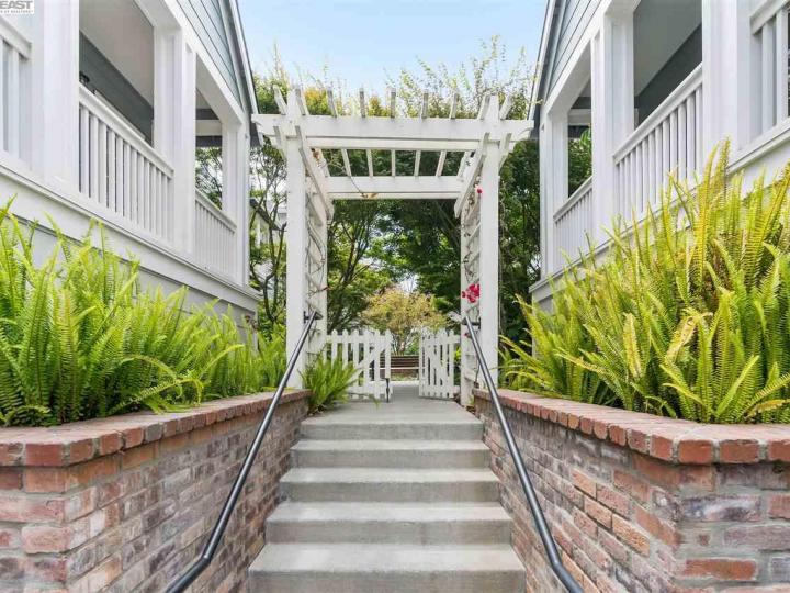 1863 Northshore Dr, Richmond, CA, 94804 Townhouse. Photo 37 of 39