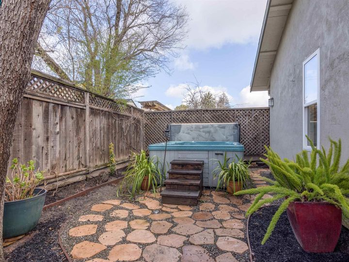 1954 Maybelle Dr, Pleasant Hill, CA | Gregory Gardens. Photo 13 of 40