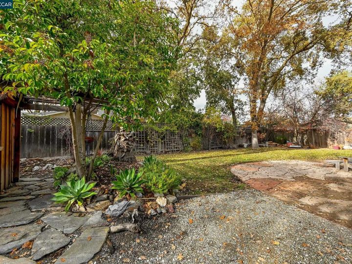 1960 Maybelle Dr, Pleasant Hill, CA | Gregory Gardens. Photo 27 of 33