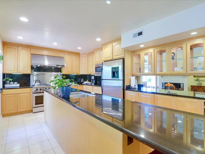 20143 Somerset Dr, Cupertino, CA | . Photo 14 of 40