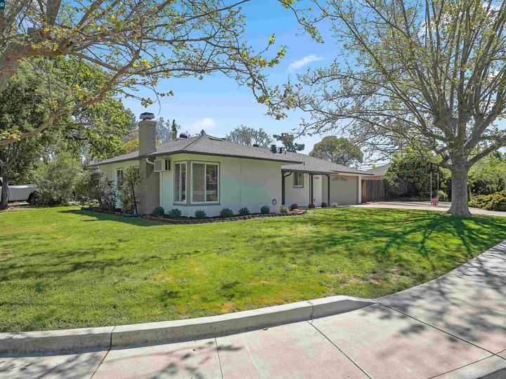 2049 Elinora Dr, Pleasant Hill, CA | Gregory Gardens. Photo 58 of 60