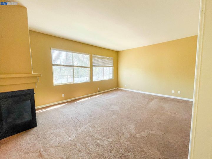2084 Goldpine Way, Antioch, CA | Lone Tree Ests. Photo 16 of 30