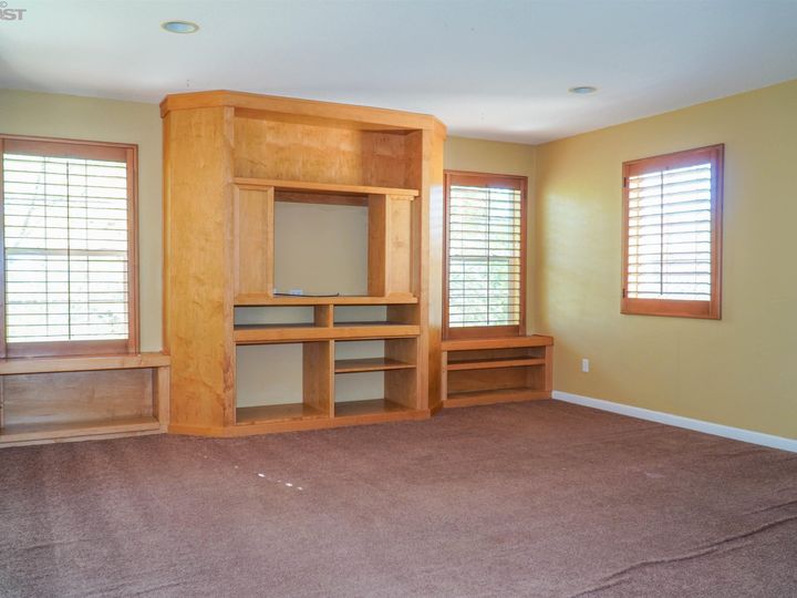 2084 Goldpine Way, Antioch, CA | Lone Tree Ests. Photo 24 of 30