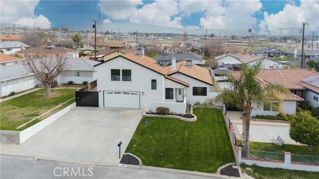 2105 Greenwood Dr, Bakersfield, CA | . Photo 2 of 60
