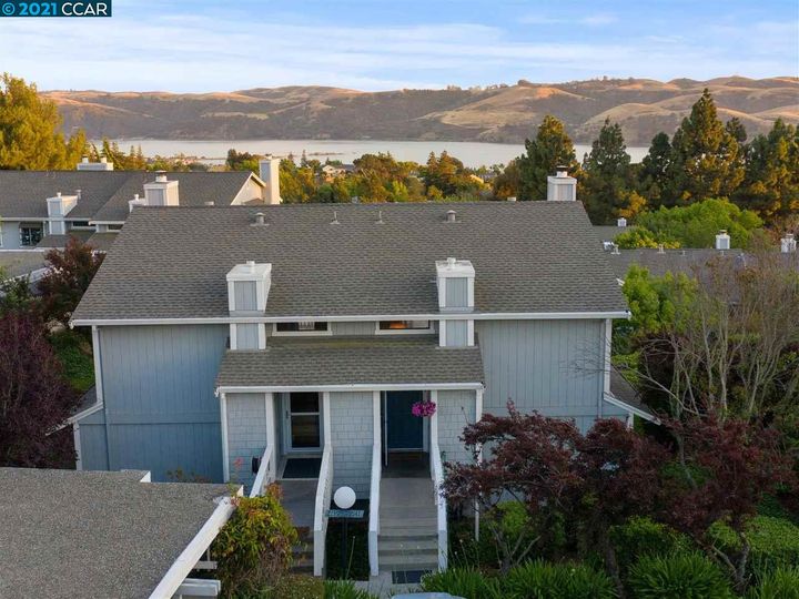 2141 Clearview Cir, Benicia, CA, 94510 Townhouse. Photo 1 of 32