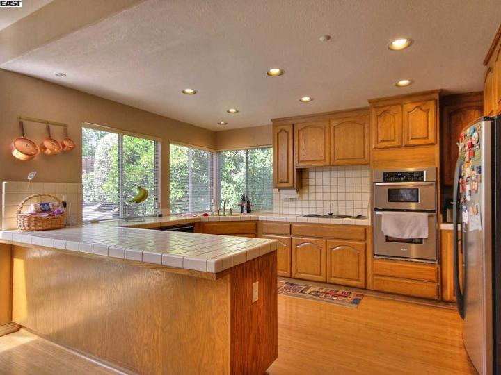 2142 San Benito Dr, Fremont, CA | Laurel Heights. Photo 8 of 24