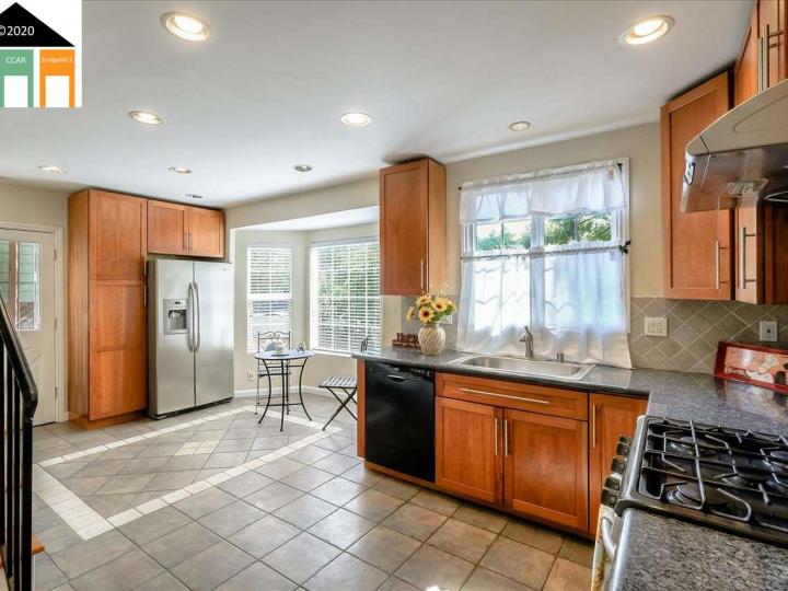 21540 Lake Chabot Rd, Castro Valley, CA | . Photo 14 of 39