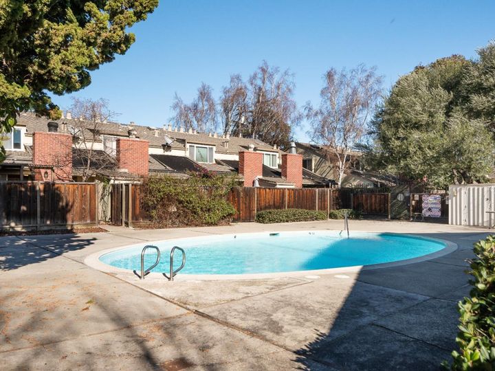 2211 Rock St, Mountain View, CA, 94043 Townhouse. Photo 4 of 30
