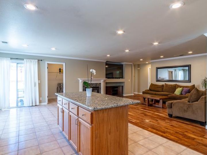 2351 Driftwood Ct, Hollister, CA | . Photo 14 of 40