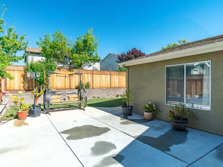 2351 Driftwood Ct, Hollister, CA | . Photo 35 of 40