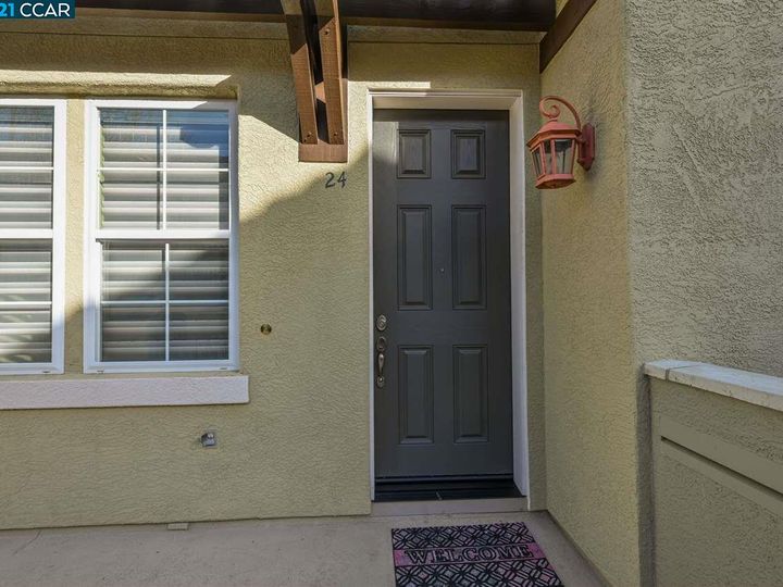 24 Matisse Ct, Pleasant Hill, CA, 94523 Townhouse. Photo 6 of 33