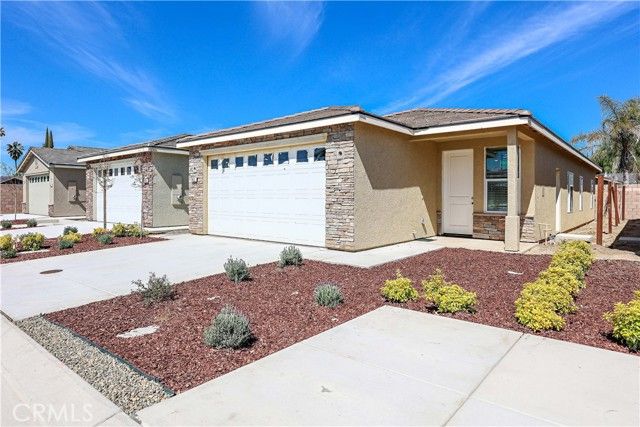 2413 Olivewood Ln, Ceres, CA | . Photo 3 of 8