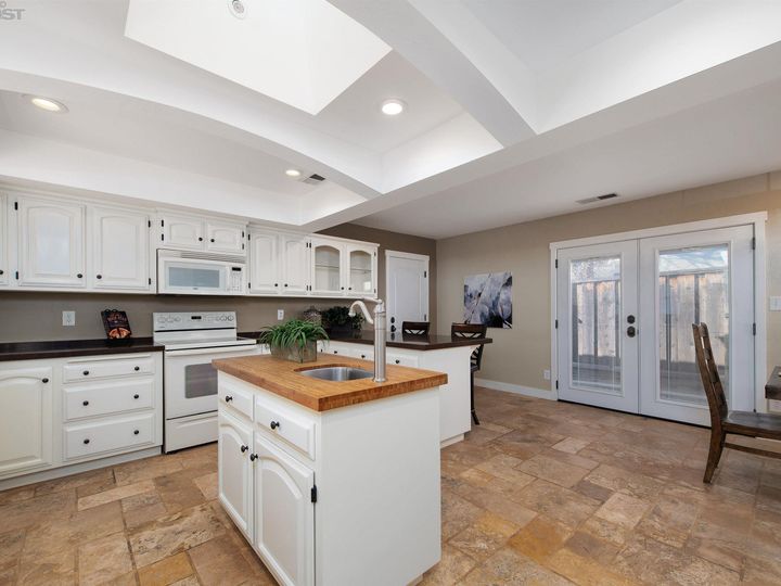 248 Martin Ave, Livermore, CA | Leland Heights. Photo 12 of 35