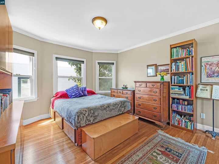 2491 33rd Ave, San Francisco, CA | Parkside. Photo 12 of 35
