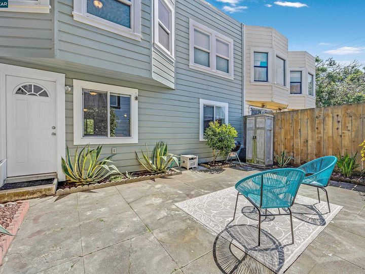 2491 33rd Ave, San Francisco, CA | Parkside. Photo 30 of 35