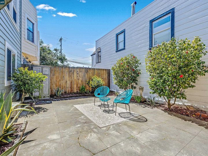 2491 33rd Ave, San Francisco, CA | Parkside. Photo 32 of 35