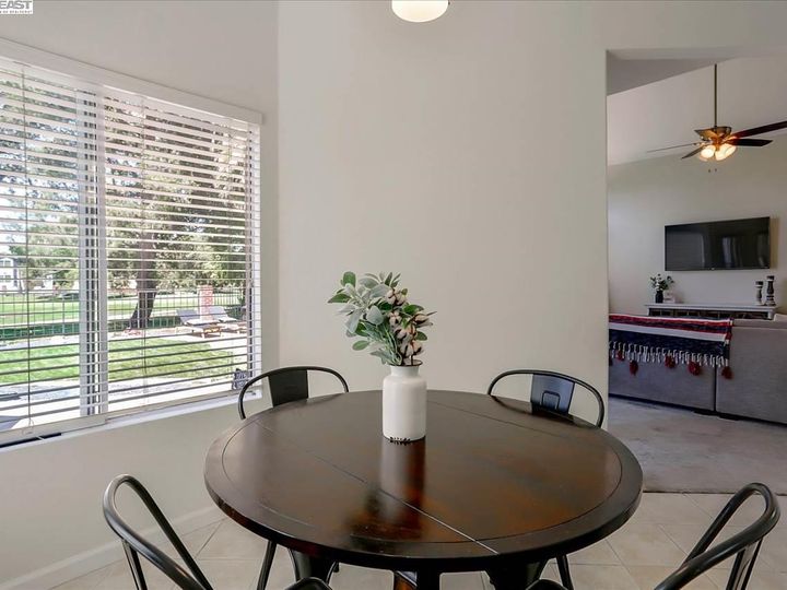 2523 Cherry Hills Dr, Discovery Bay, CA | Discovery Bay Country Club. Photo 18 of 39