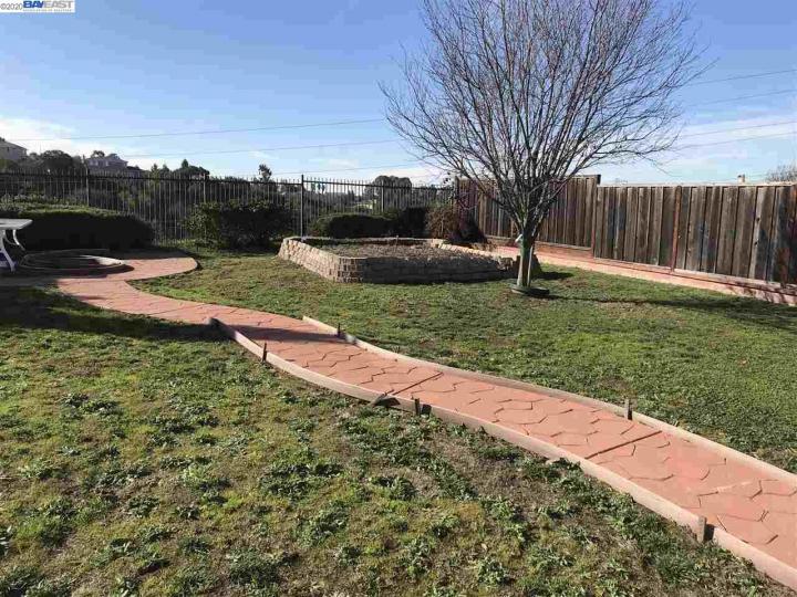 25767 Durrwood Ct, Castro Valley, CA | 5 Canyons. Photo 38 of 40