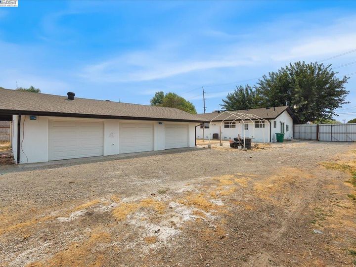 27110 S Corral Hollow Rd, Tracy, CA | . Photo 27 of 37