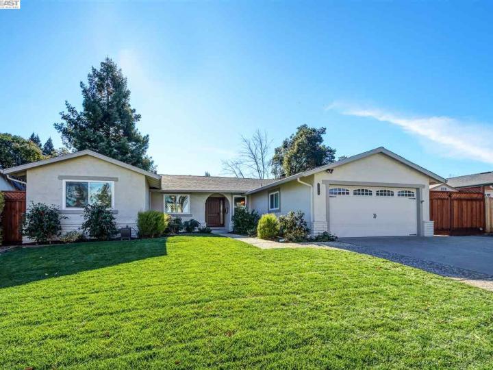 2860 Westwood Ave, San Ramon, CA | Boone Acres Park. Photo 1 of 26